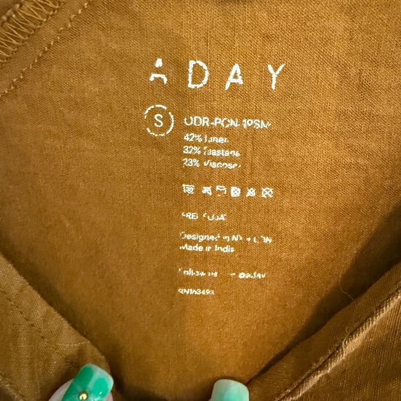 A Day v-neck snap front Dress brown 45090 - Picture 6 of 11